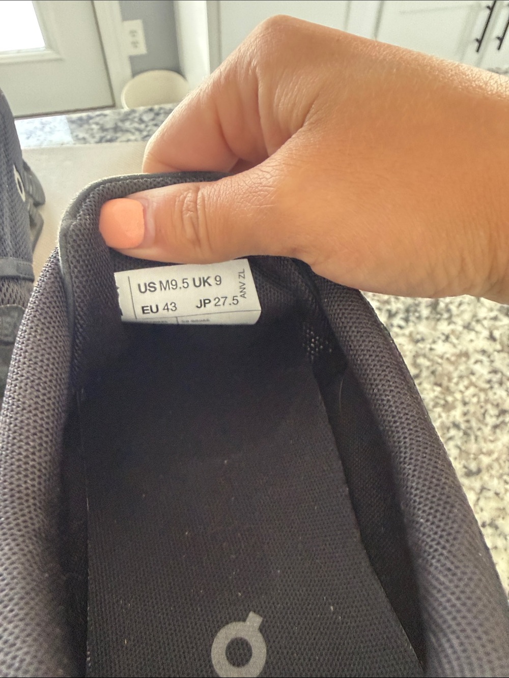 OnCloud Shoes - Picture 4 of 6